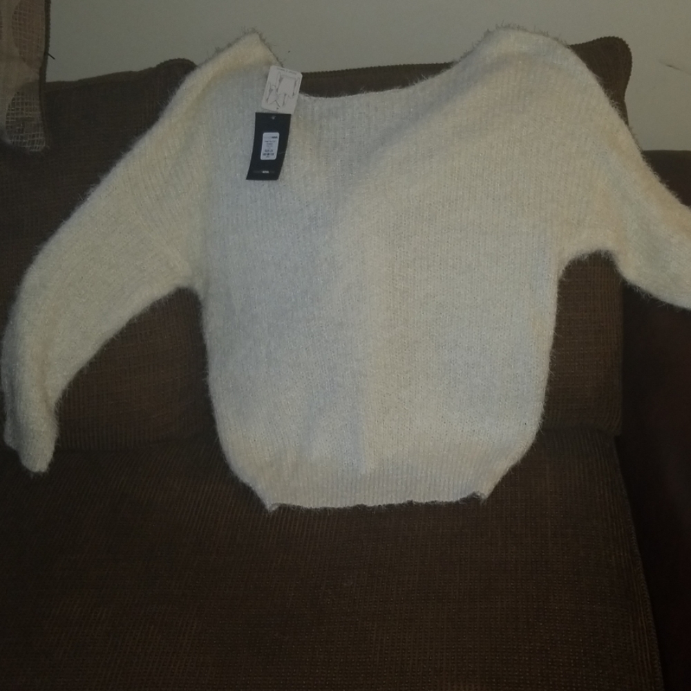 Sweater - Picture 2 of 3